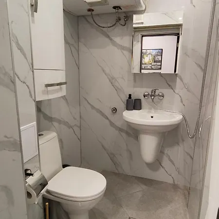 公寓 Golden Urban, до центъра и университета, бърз Wifi 布尔加斯