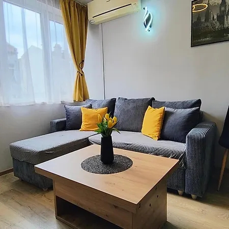 Διαμέρισμα Golden Urban, до центъра и университета, бърз Wifi Μπουργκάς