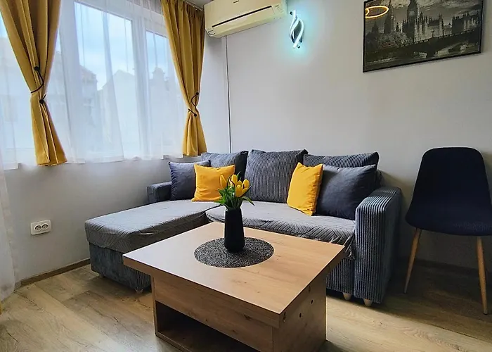 Διαμέρισμα Golden Urban, до центъра и университета, бърз Wifi Μπουργκάς